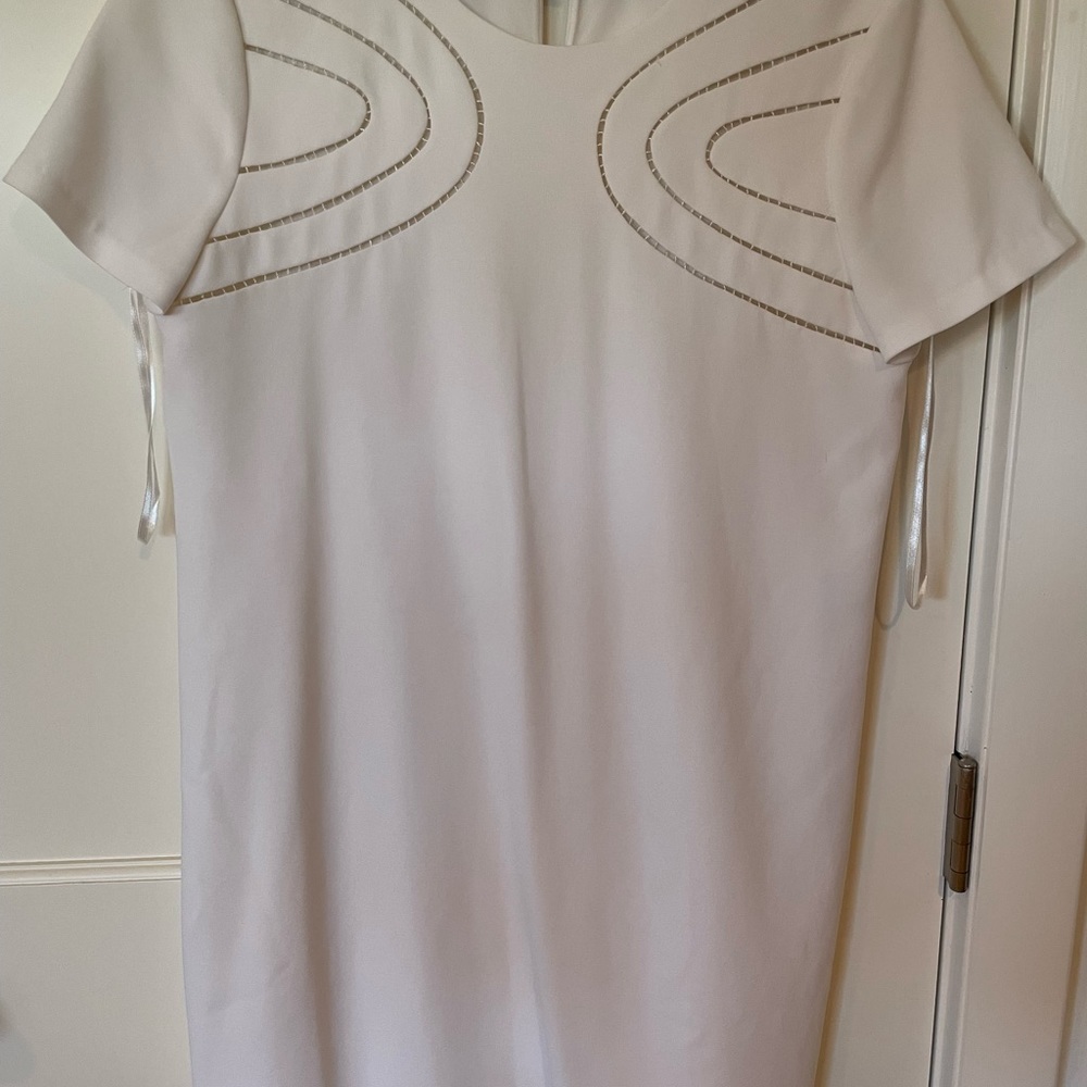 DVF t-shirt dress in white crepe, worn once
